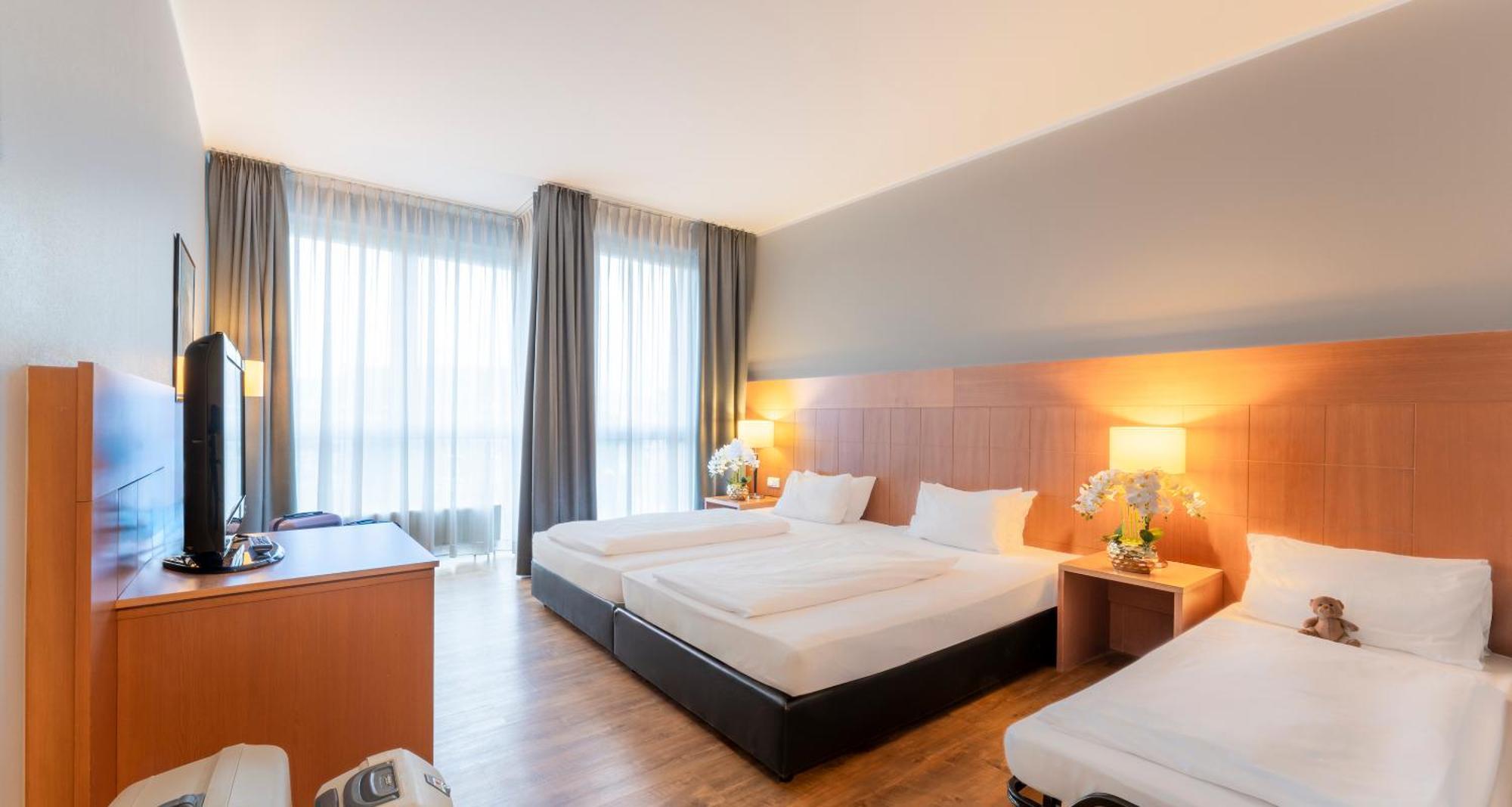 Hotel Plaza Premium Koln Zewnętrze zdjęcie