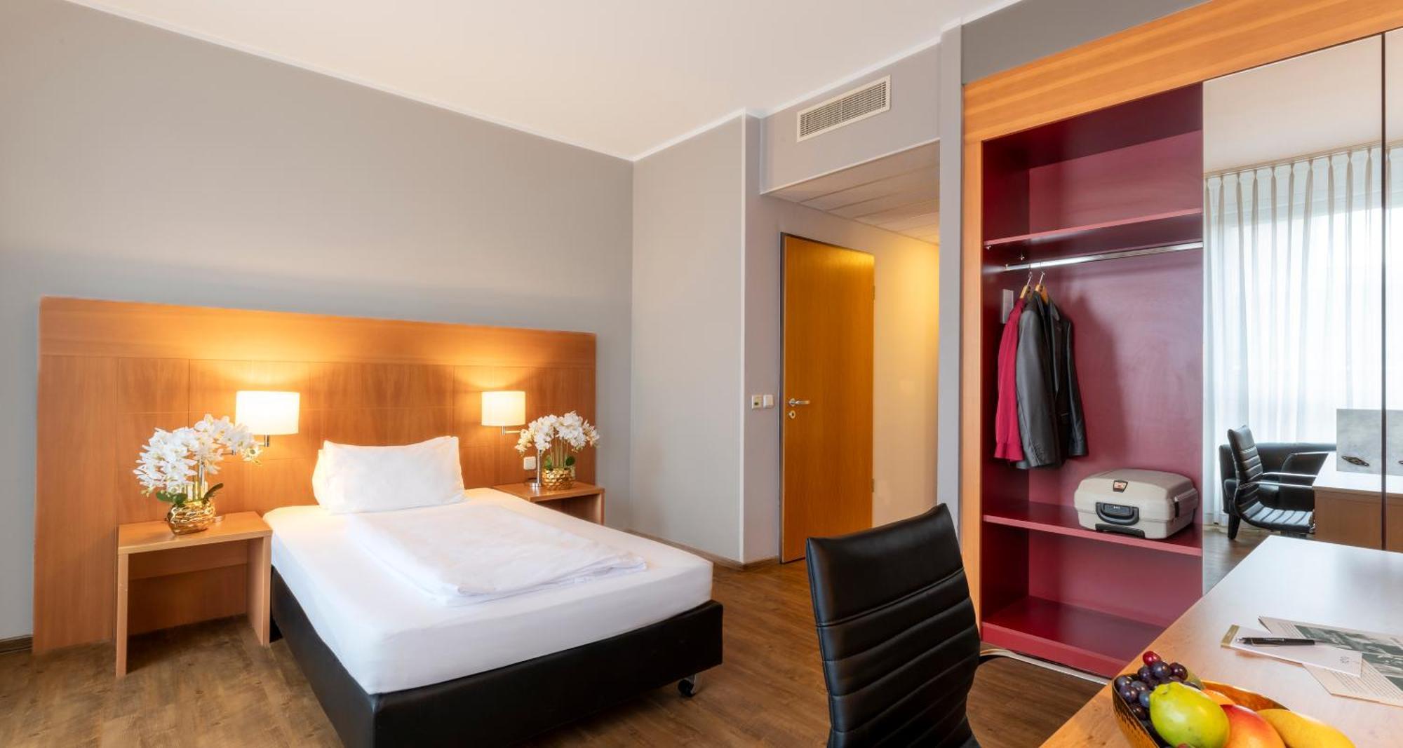 Hotel Plaza Premium Koln Zewnętrze zdjęcie