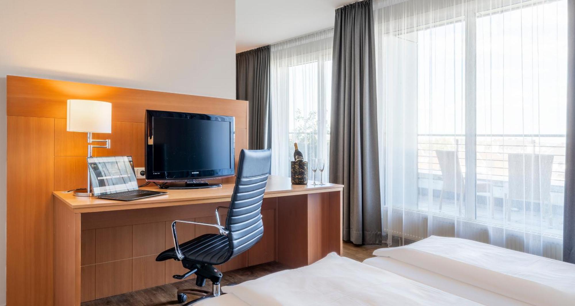 Hotel Plaza Premium Koln Zewnętrze zdjęcie